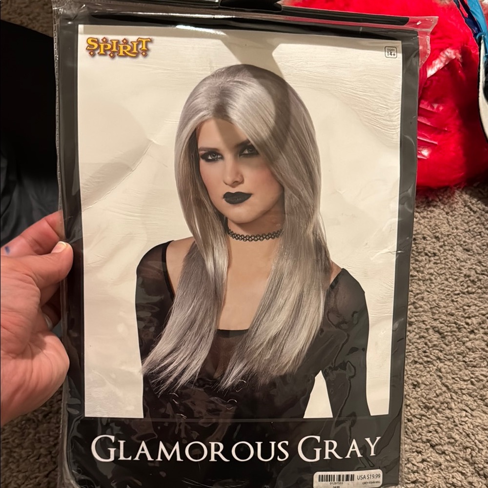 Spirit Glamorous Gray Wig